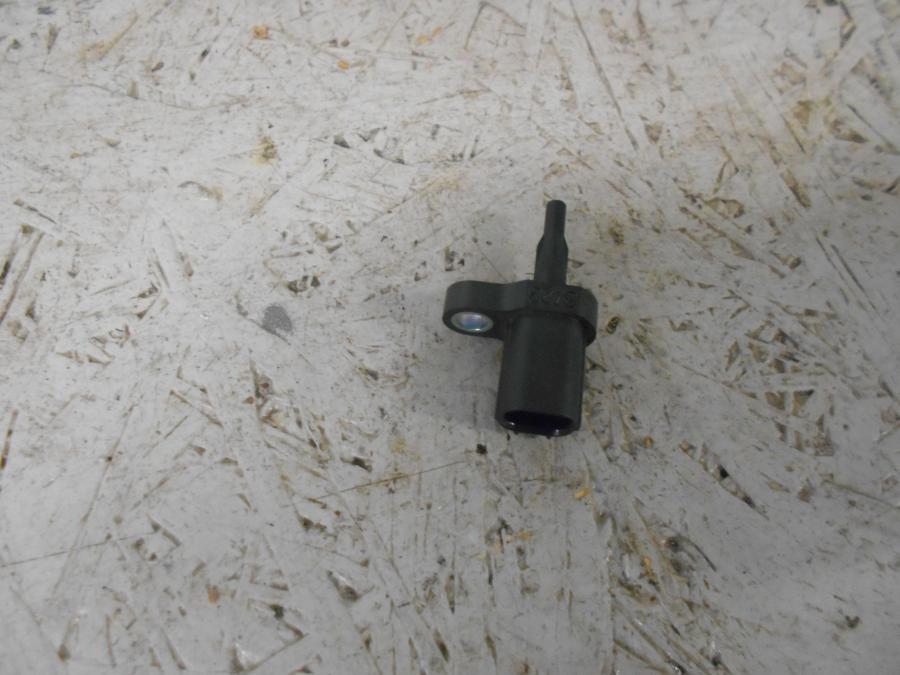 Framsidan på Luftburksensor från en Triumph Tiger 800 -2016 motorcykel.