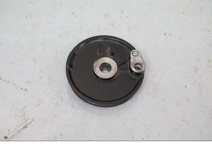 Framsidan på ABS givarfäste från en Yamaha XJ 6 -2011 motorcykel.