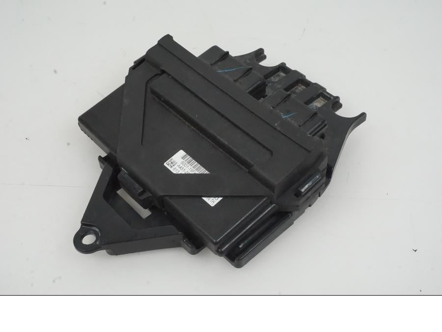 Framsidan på Control Unit från en KTM 1290 Super Duke -2019 motorcykel.