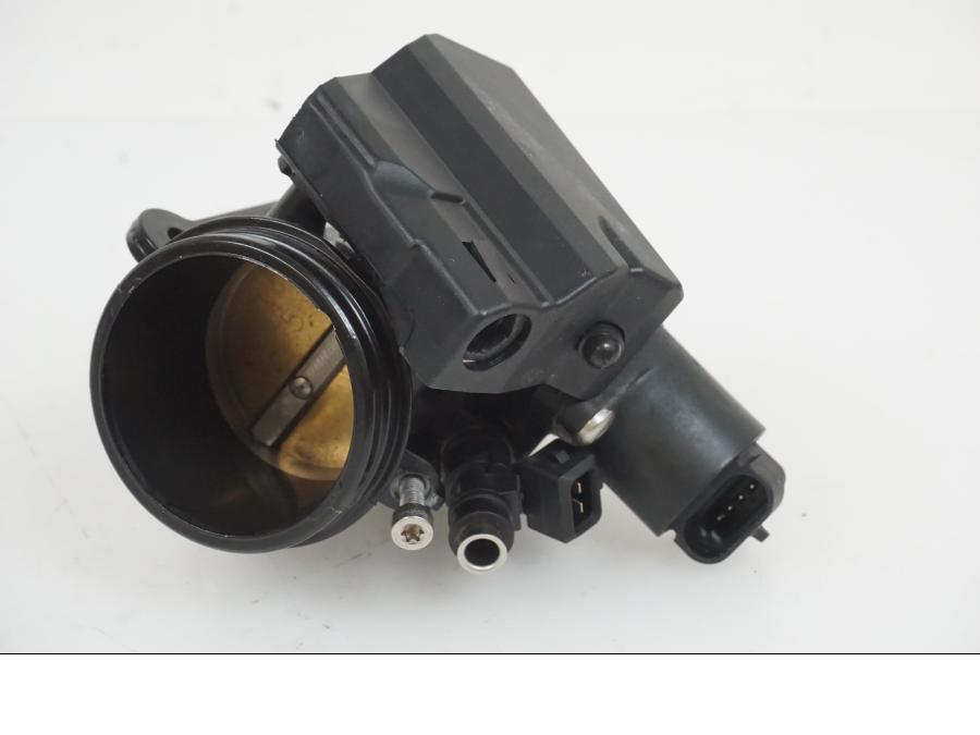 Framsidan på Spjällhus från en BMW R Ninet -2017 motorcykel.