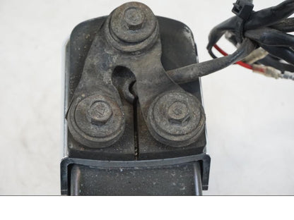 Extrabild3 på Skylthållare från en Kawasaki VN 800 -2000 motorcykel.