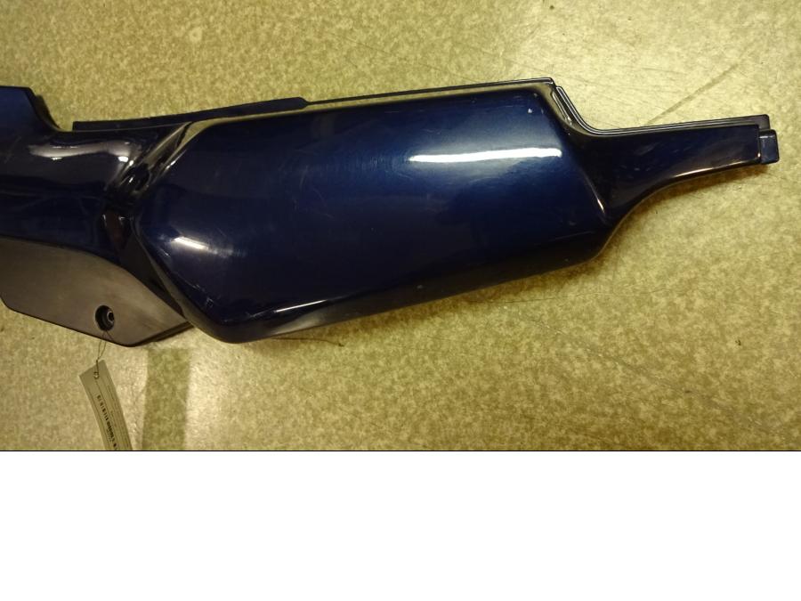 Baksidan på Sidopanel från en Kawasaki KLE 500 -2001 motorcykel.