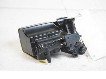 Höger sida på Bromshuvudcylinder från en Yamaha XT 1200 Z -2011 motorcykel.