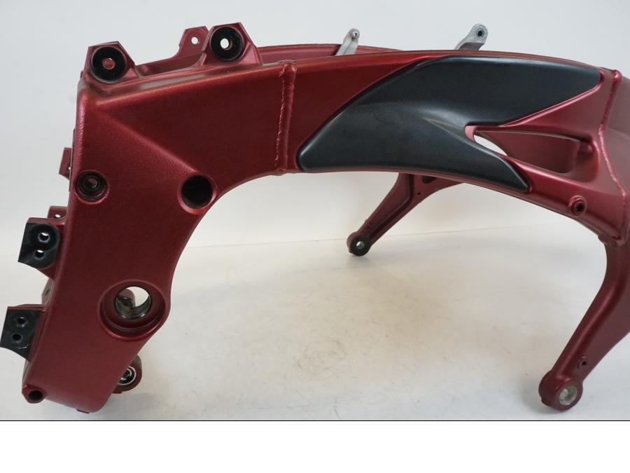 Höger sida på Ram från en Yamaha YZF 1000 R1 -2009 motorcykel.