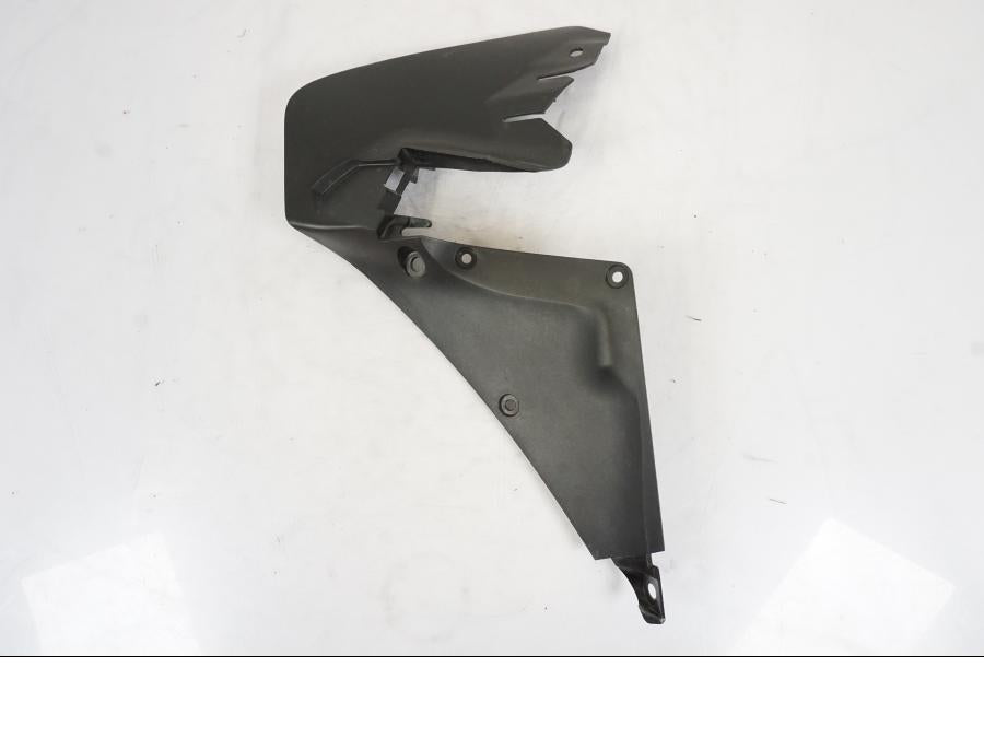 Framsidan på Innerpanel från en Honda VFR 1200 -2010 motorcykel.