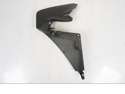 Framsidan på Innerpanel från en Honda VFR 1200 -2010 motorcykel.