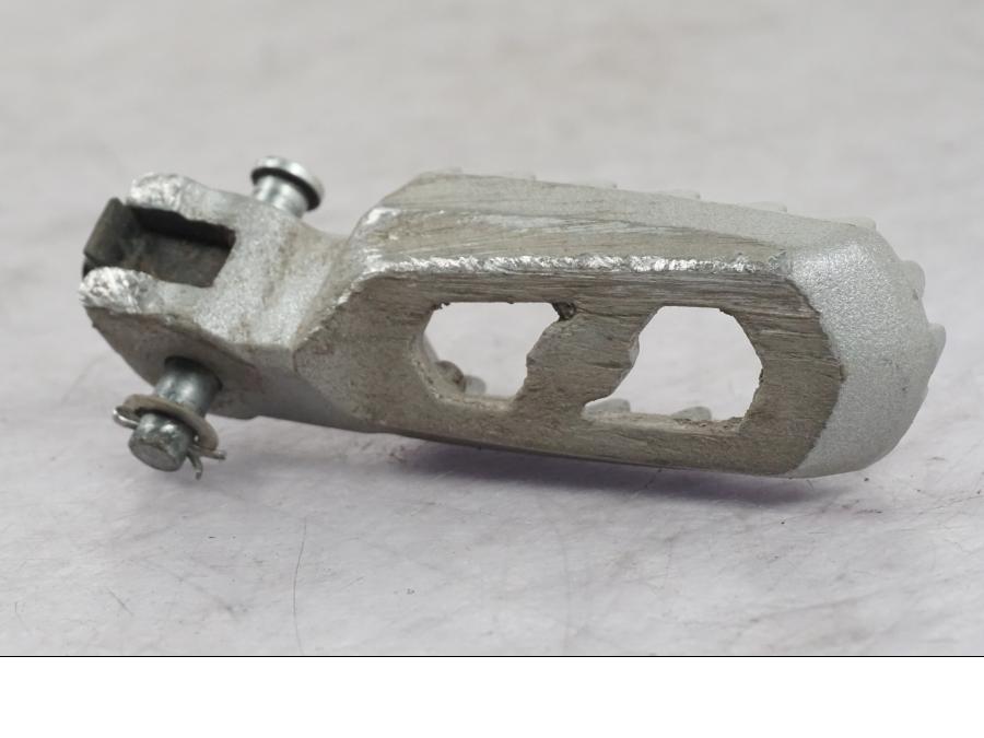 Extrabild1 på Fotpinne från en Ducati Multistrada V4 -2024 motorcykel.