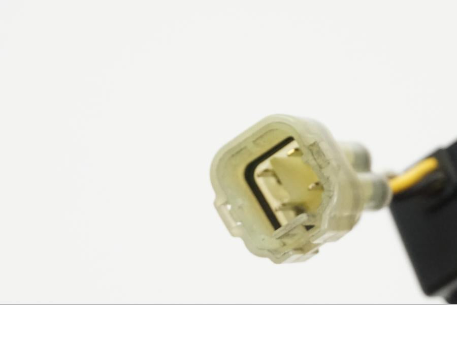 Snett uppifrån på Bensinpumpsrelä från en Kawasaki VN 1500 Mean Streak -2003 motorcykel.