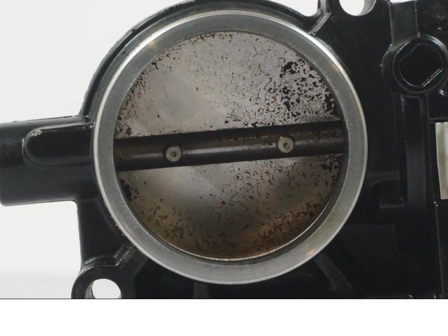 Extrabild3 på Spjällhus från en BMW R 1200 GS -2018 motorcykel.