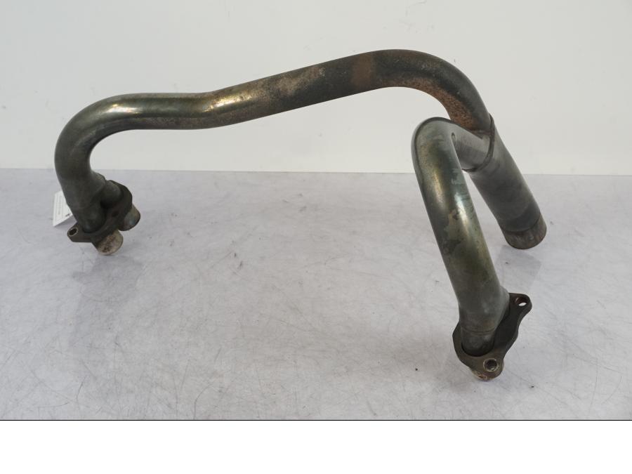 Höger sida på Grenrör från en BMW R 1100 GS -1998 motorcykel.