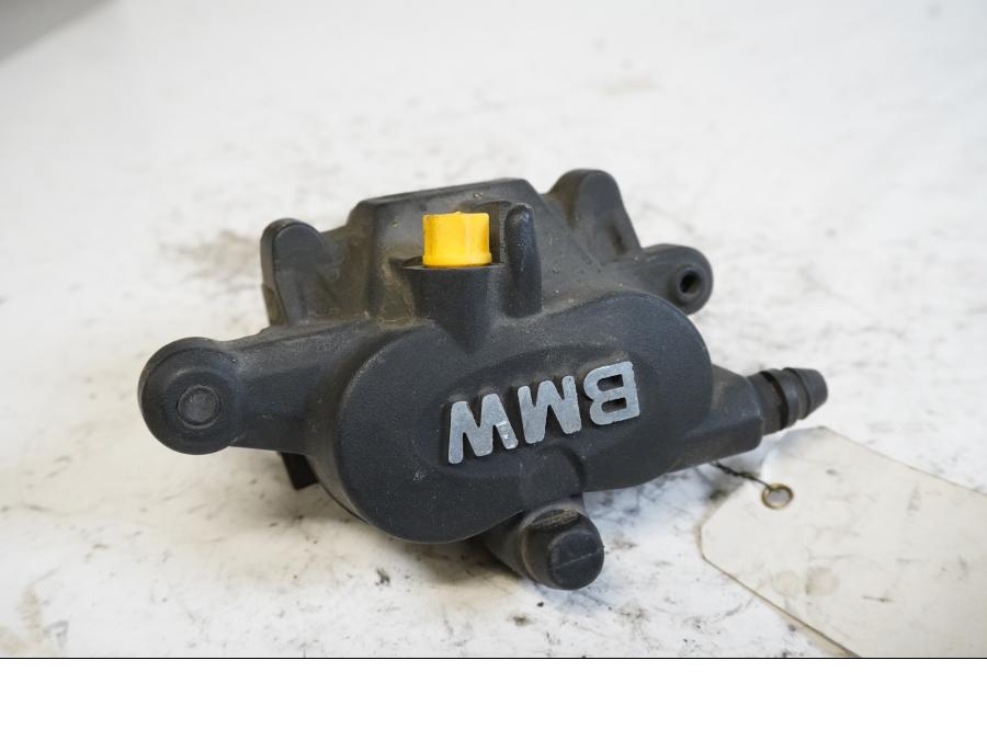 Framsidan på Bromsok från en BMW K 1200 R Sport -2007 motorcykel.