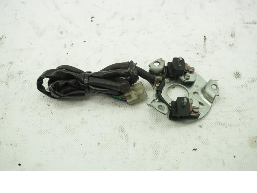 Framsidan på Tändpickup från en Suzuki GSX 1100 EF -1985 motorcykel.