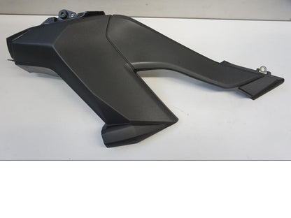 Framsidan på Sidkåpa från en Kawasaki Versys 1000 -2015 motorcykel.