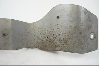 Baksidan på Värmeskydd från en Honda XL 1000 V -2008 motorcykel.