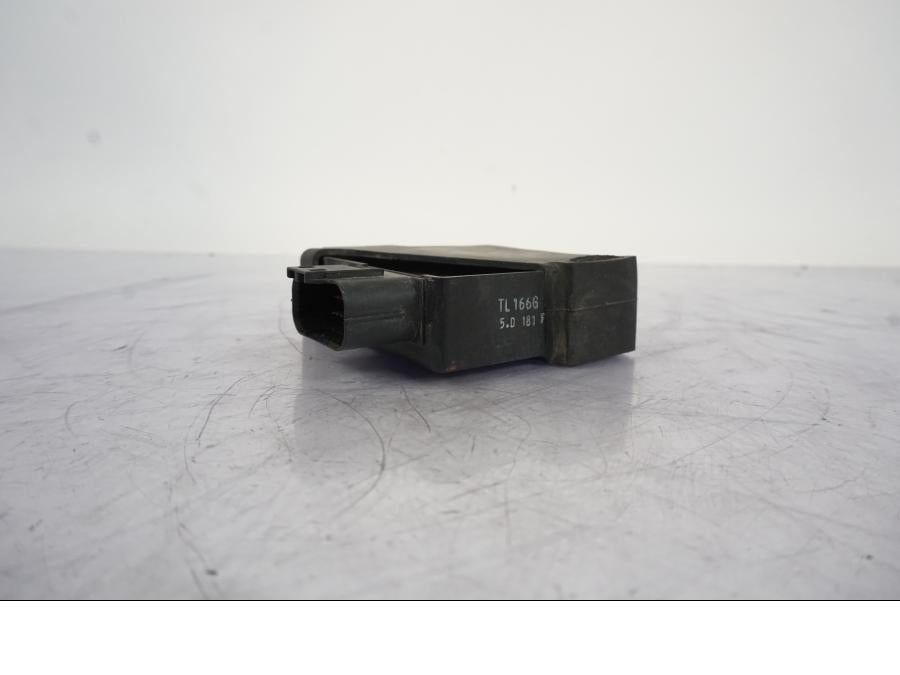 Höger sida på Blinkersrelä LED från en Honda CRF 1000 Africa Twin -2016 motorcykel.