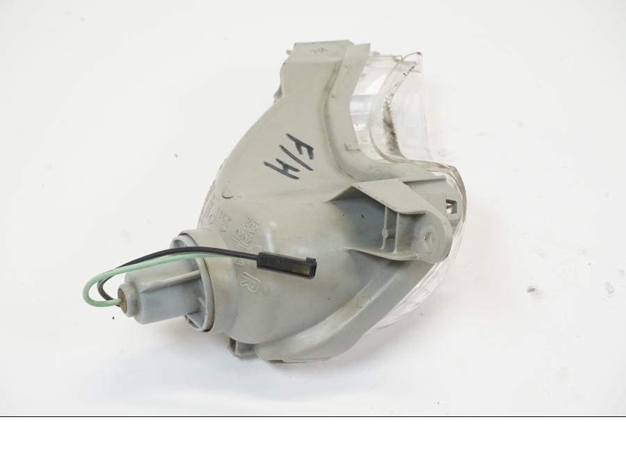 Snett uppifrån på Blinkers från en Suzuki GSX 1300 R -2008 motorcykel.