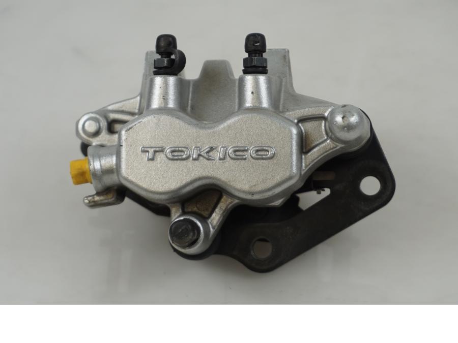 Framsidan på Bromsok från en Kawasaki VN 1600 Mean Streak -2004 motorcykel.