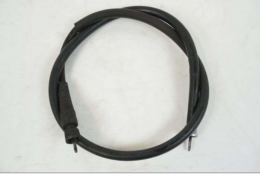 Framsidan på Hastighetsmätarvajer från en Yamaha XJR 1300 -2002 motorcykel.