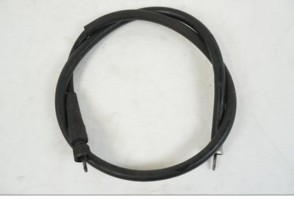 Framsidan på Hastighetsmätarvajer från en Yamaha XJR 1300 -2002 motorcykel.