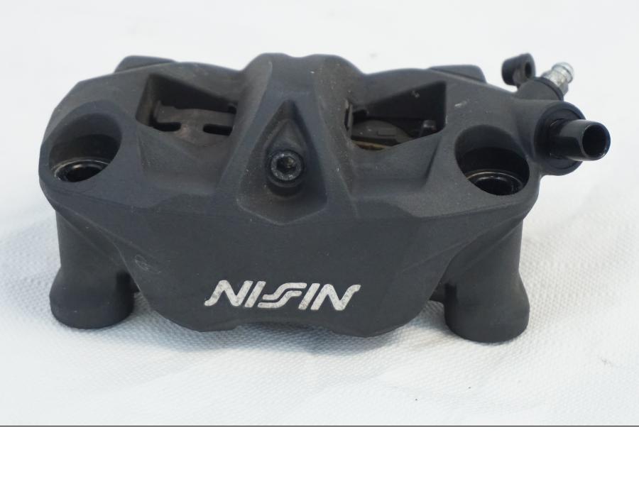 Framsidan på Bromsok från en Triumph Daytona 675 -2010 motorcykel.