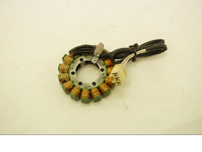 Framsidan på Generator från en Kawasaki ZX-6R -2008 motorcykel.