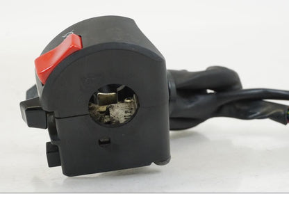 Höger sida på Styrelreglage från en Yamaha YZF 1000 R1 -2009 motorcykel.