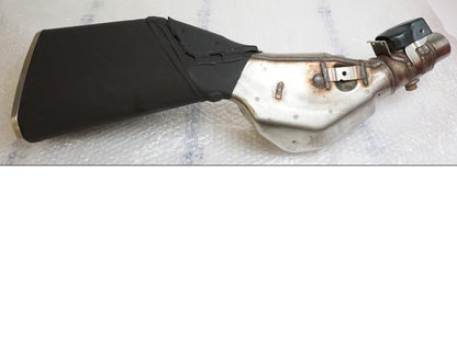 Baksidan på Ljuddämpare från en Kawasaki Z 800 -2015 motorcykel.