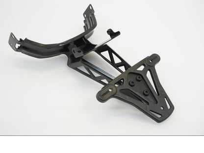 Vänster sida på Skylthållare från en Triumph Daytona 675 -2006 motorcykel.