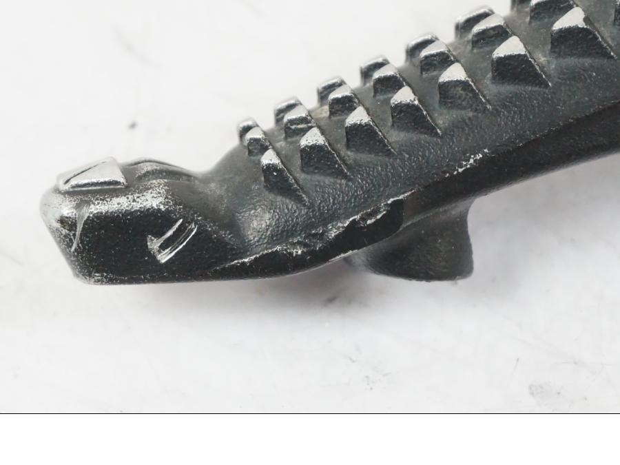 Höger sida på Fotpinne från en Kawasaki ZX-6R -2011 motorcykel.