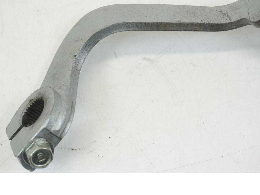 Extrabild2 på Bromspedal från en Honda CB 750 -2002 motorcykel.