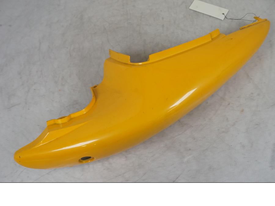 Framsidan på Bakvinge från en Suzuki SV 650 -1999 motorcykel.