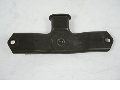 Framsidan på Sadelfäste från en Kawasaki Z 750 -2006 motorcykel.