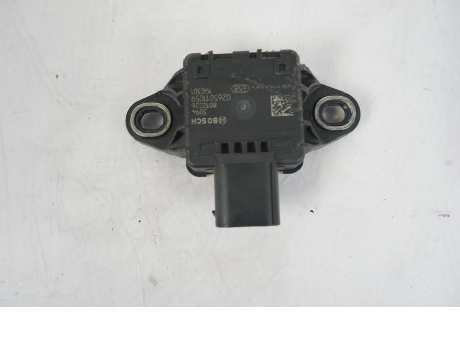 Baksidan på Tilt Sensor från en KTM 790 Duke -2019 motorcykel.