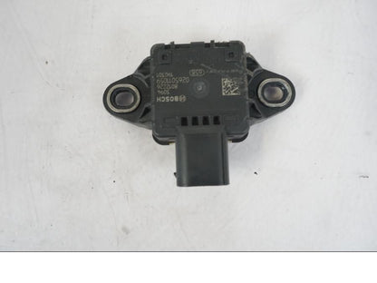 Baksidan på Tilt Sensor från en KTM 790 Duke -2019 motorcykel.