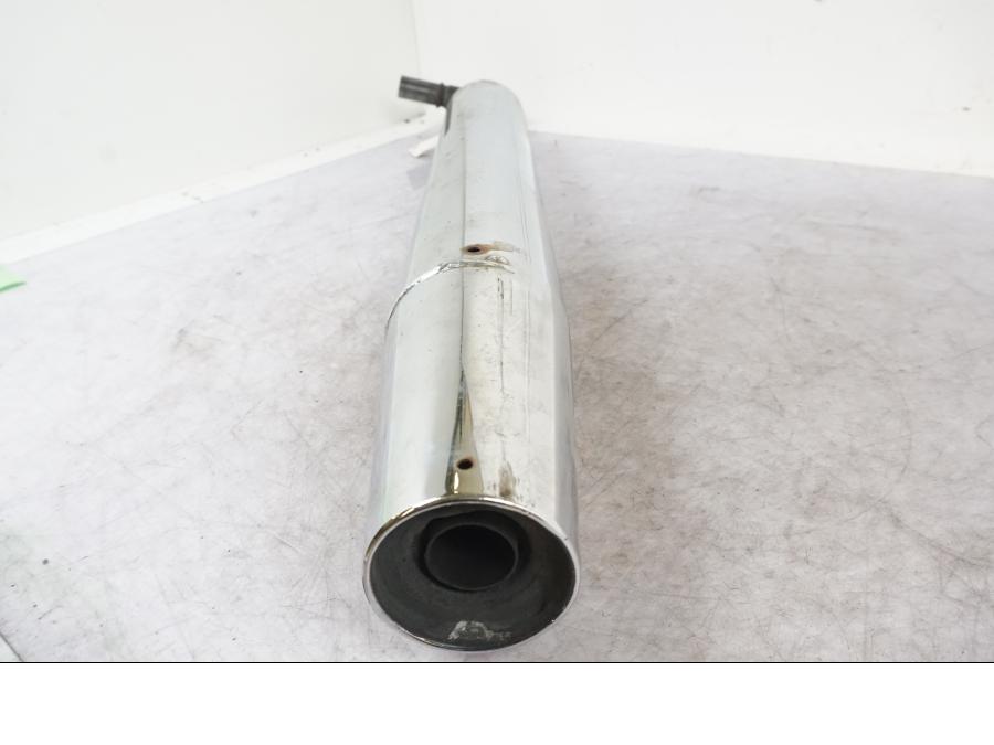 Höger sida på Ljuddämpare från en Kawasaki VN 1500 Classic Tourer -2000 motorcykel.