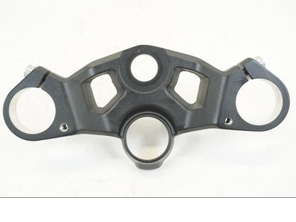 Framsidan på Gaffelkrona från en Kawasaki NINJA 400 -2020 motorcykel.