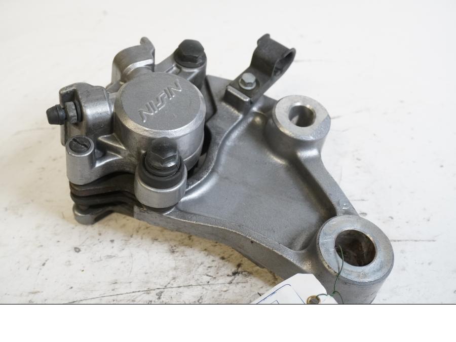 Framsidan på Bromsok från en Honda VT 1100 C -1997 motorcykel.