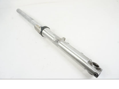 Baksidan på Gaffelben från en Yamaha BT 1100 -2003 motorcykel.