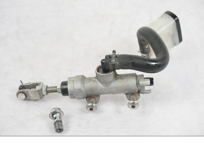 Framsidan på Bromshuvudcylinder från en Suzuki GSX-R 750 -2006 motorcykel.