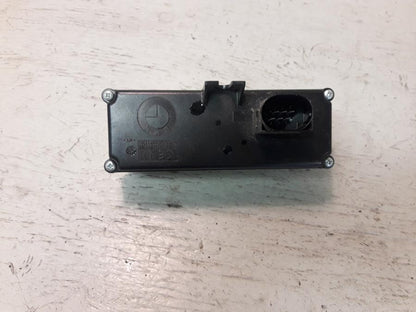 Baksidan på RDC Styrenhet från en BMW K 1200 S -2008 motorcykel.