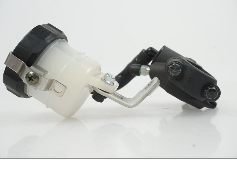 Extrabild5 på Bromshuvudcylinder från en Suzuki GSX-R 1000 -2007 motorcykel.