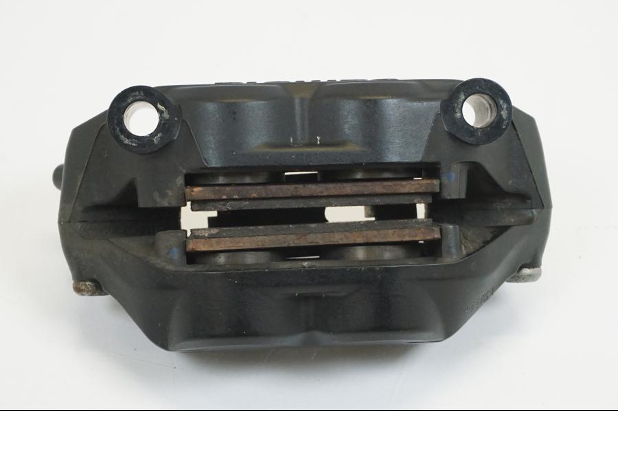 Snett nerifrån på Bromsok från en KTM 1190 Adventure -2013 motorcykel.