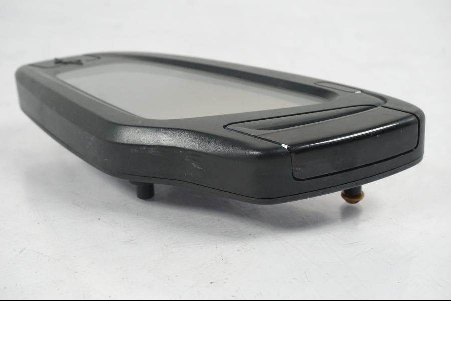 Vänster sida på Instrumentpanel från en MV Agusta Dragster -2014 motorcykel.