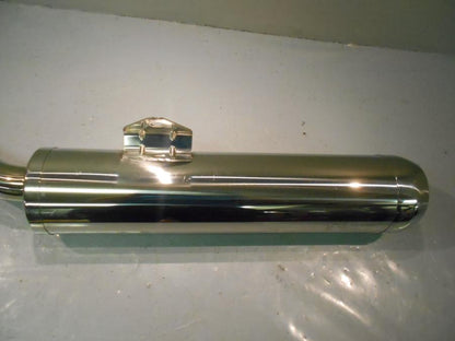 Baksidan på Ljuddämpare från en Kawasaki ZZ-R 1400 -2008 motorcykel.