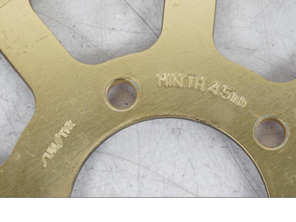 Vänster sida på Bromsskiva från en Suzuki GSX 1300 RX -1999 motorcykel.