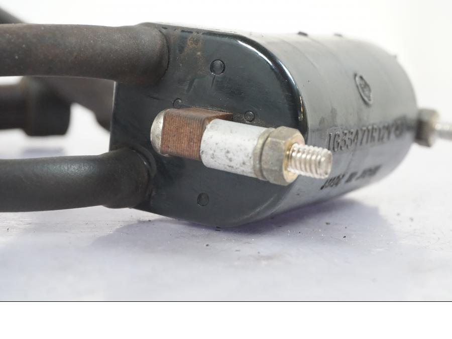 Vänster sida på Tändspole från en Suzuki GSX 550 EF -1985 motorcykel.