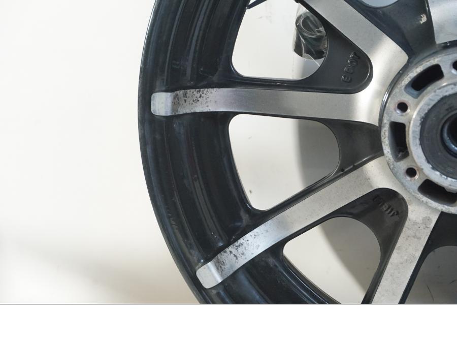 Extrabild5 på Fälg från en Indian Chieftain Dark Horse -2019 motorcykel.