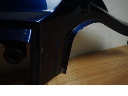 Vänster sida på Bakvinge från en Suzuki SV 1000 -2004 motorcykel.