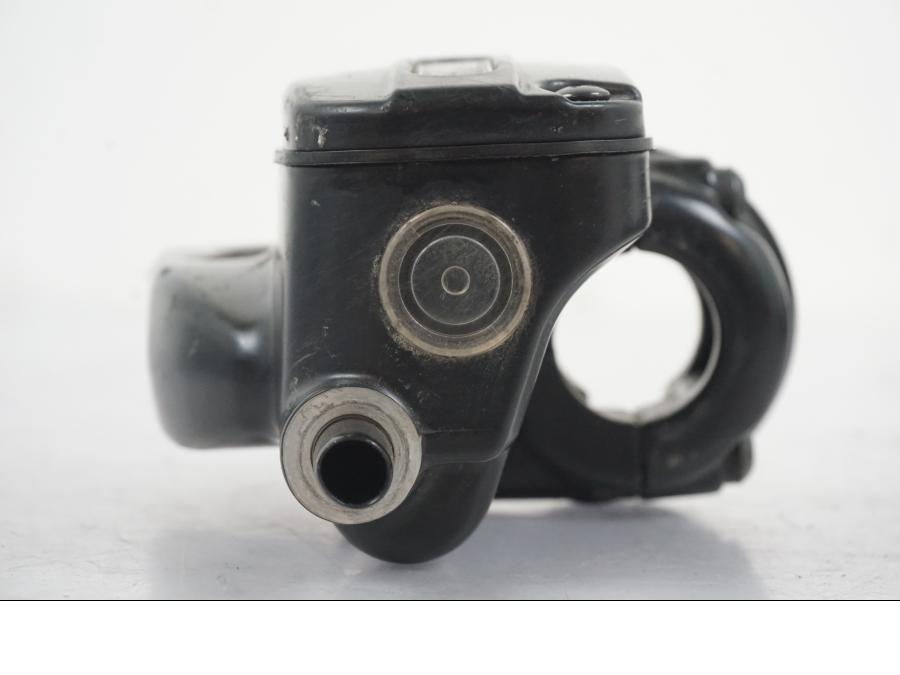 Extrabild3 på Bromshuvudcylinder från en H-D Street Glide FLHX -2012 motorcykel.