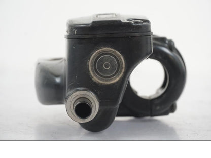 Extrabild3 på Bromshuvudcylinder från en H-D Street Glide FLHX -2012 motorcykel.